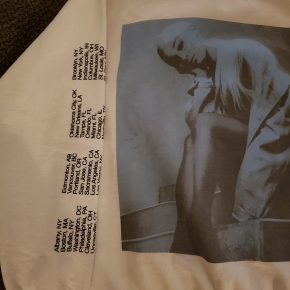 Ariana Grande RARE Coachella Crewneck - Picture 3 of 6